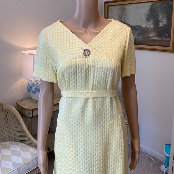 Dresses & Skirts - Vintage 1950s Fabulous Yellow Dress, Original Rhinestone Pin and Matching Belt